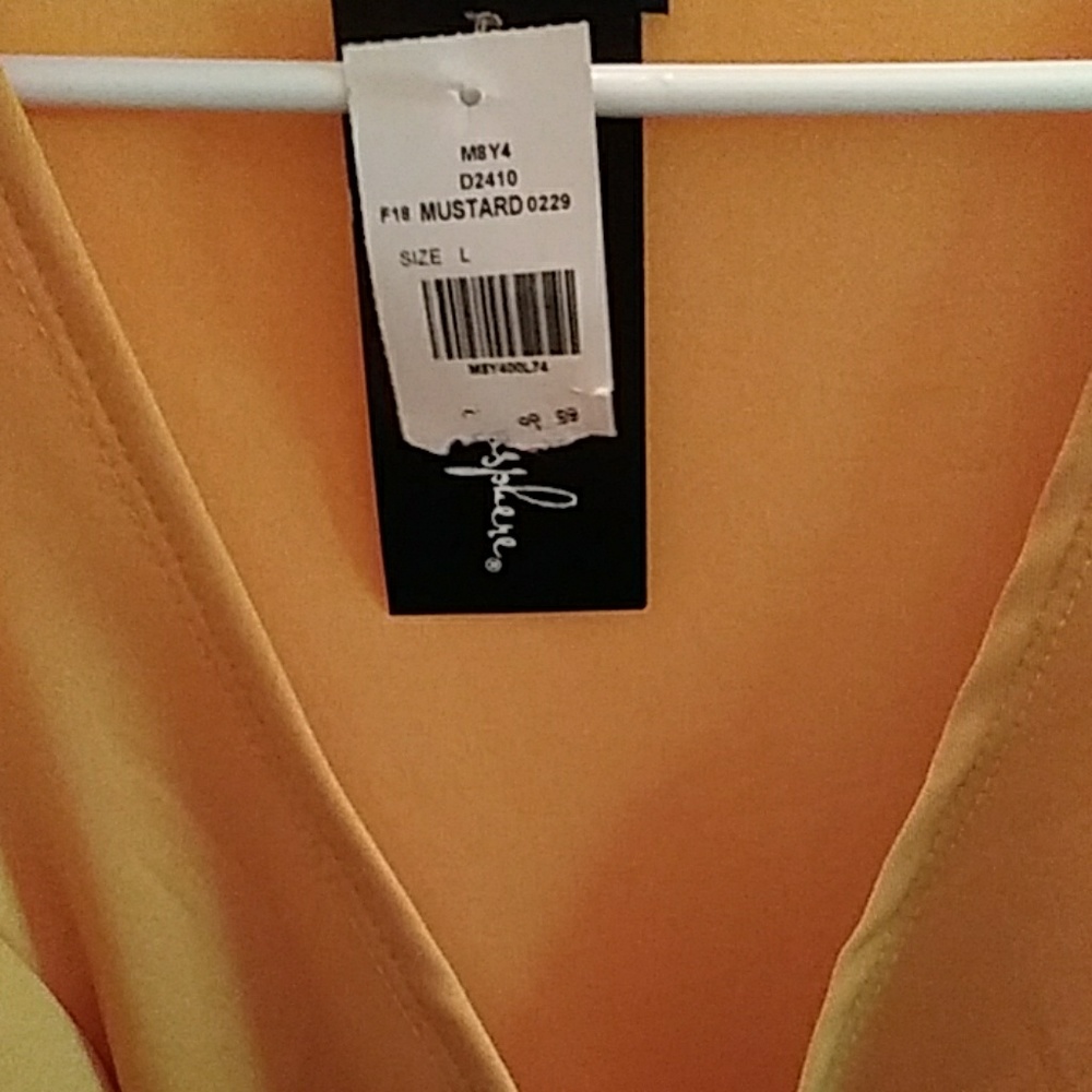 Dress - Picture 3 of 3